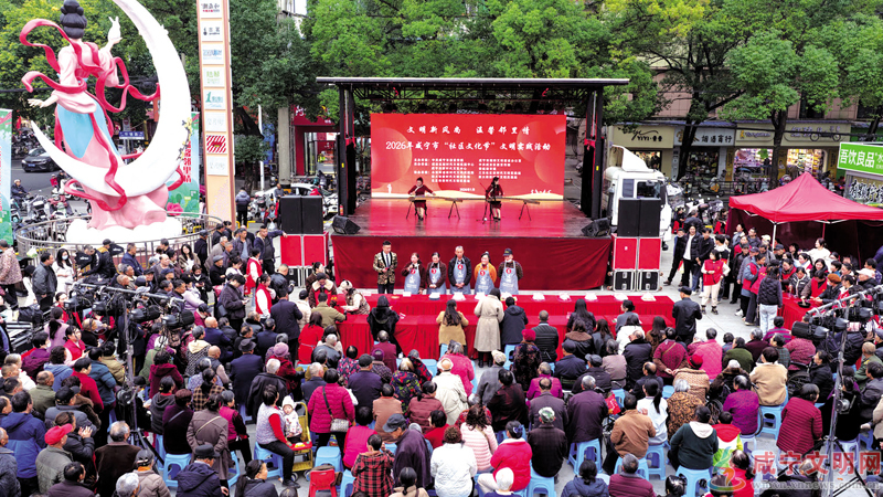 小集市汇聚邻里大爱