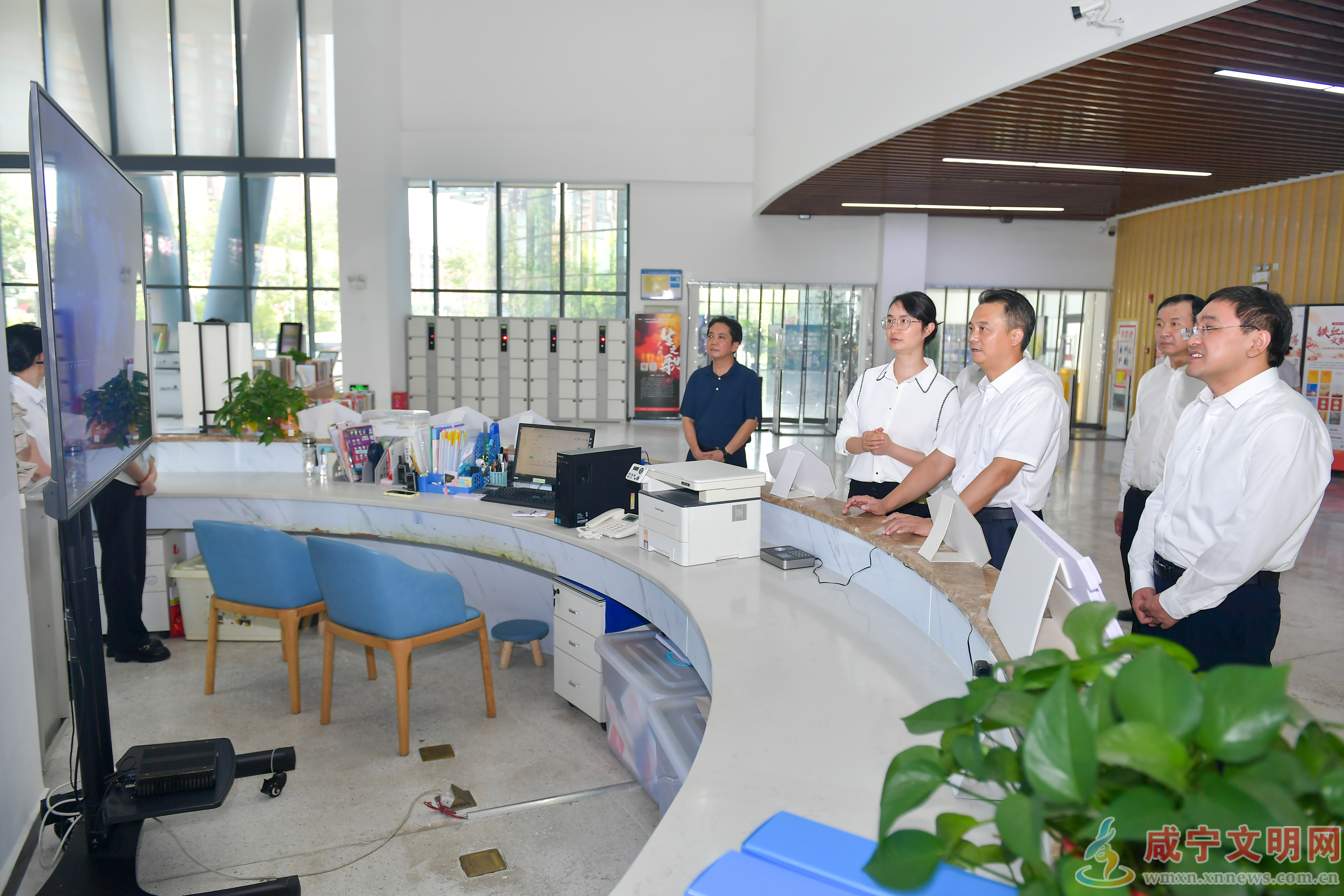 周锋调研文化事业和文化产业发展时强调：着力推进文化事业和文化产业共同繁荣 更好满足人民群众精神文化生活新需求