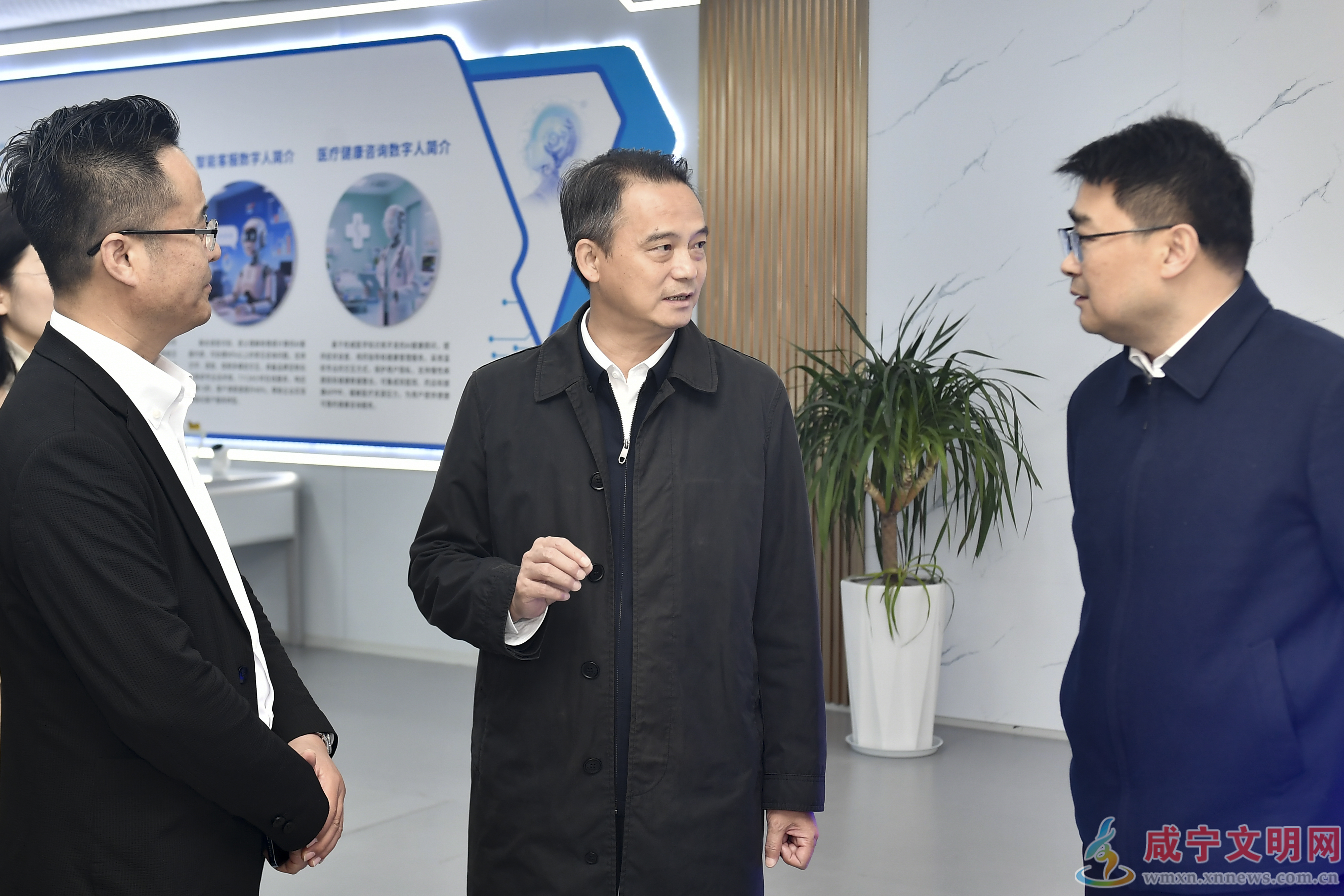 周锋到崇阳县调研督导全省、全市“新春第一会”精神贯彻落实情况时强调： 持续营造风清气正政治生态 努力开创高质量发展新局面