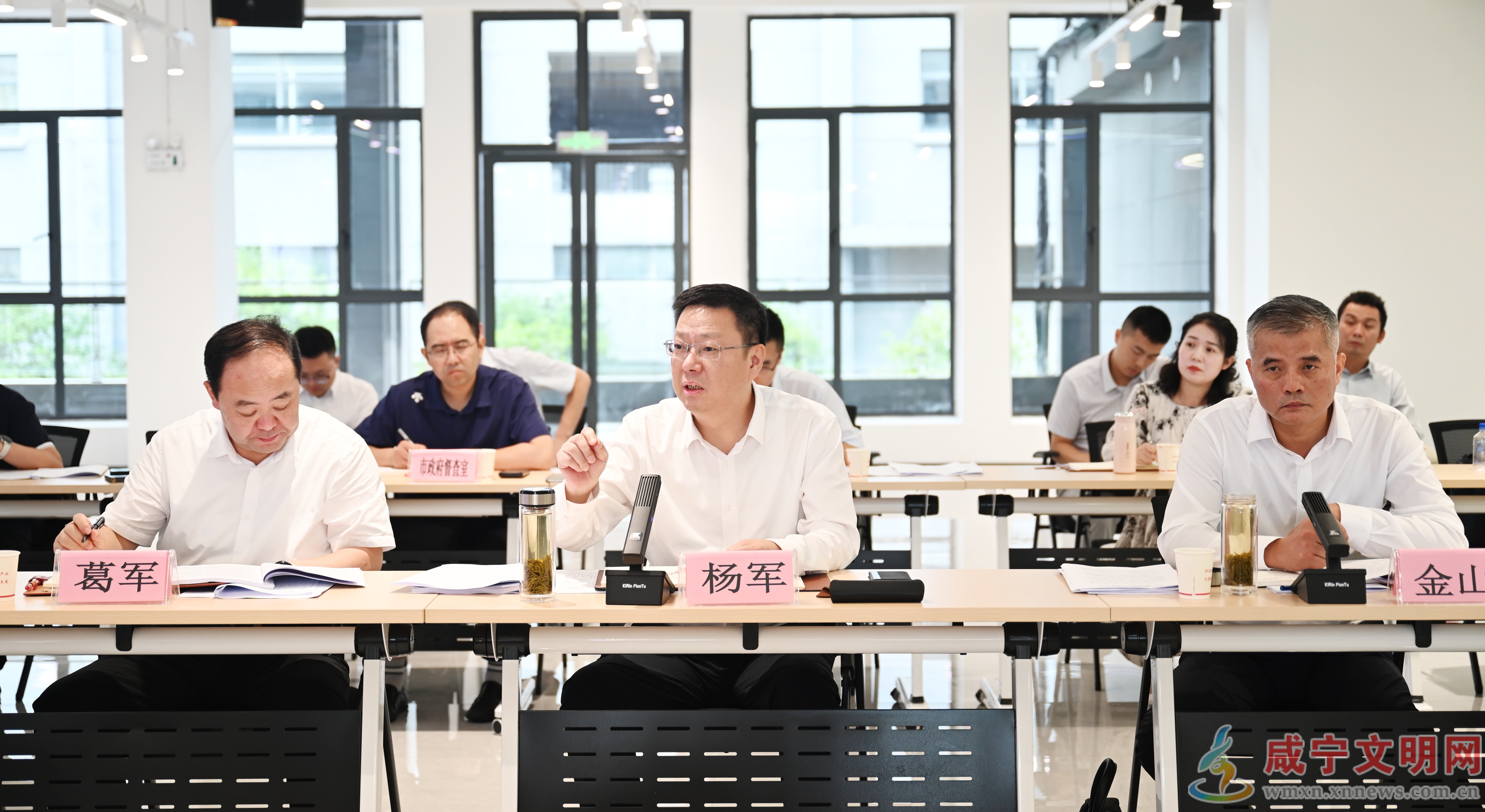 杨军在引导支持和服务保障“三类创新”工作调研座谈会上要求 持续锻造企业核心竞争力 赋能经济社会高质量发展