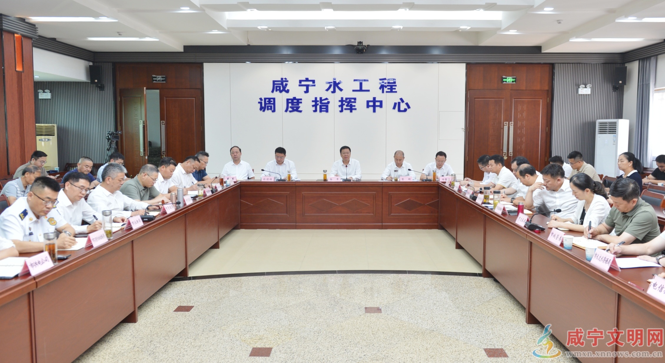 杨军主持召开全市防汛抗旱视频调度会  筑牢汛期安全防线  守护江河安澜群众安宁