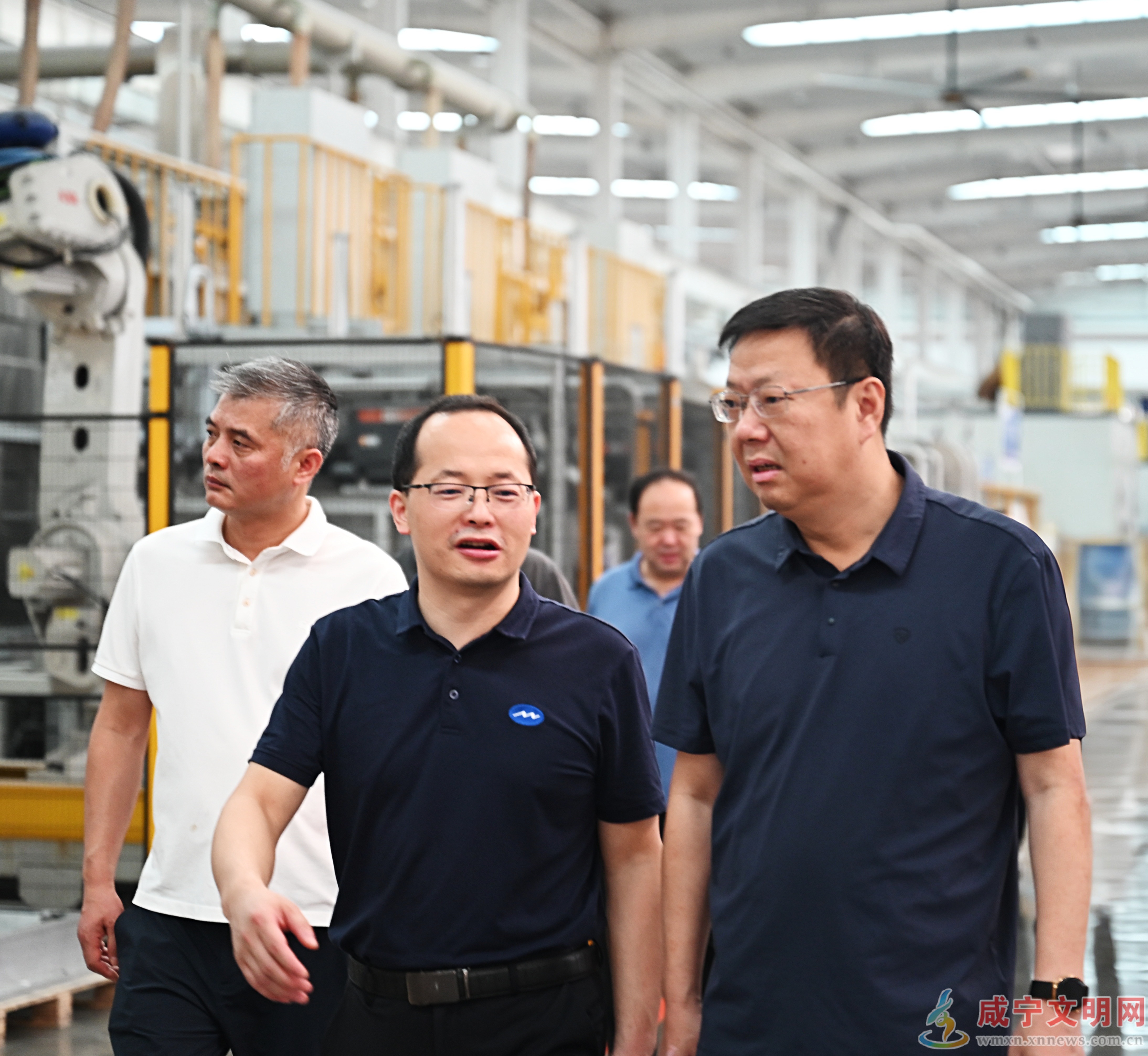 杨军到咸安区调研重点项目建设情况 做实做精做优服务保障工作 夯实高质量发展的基础支撑