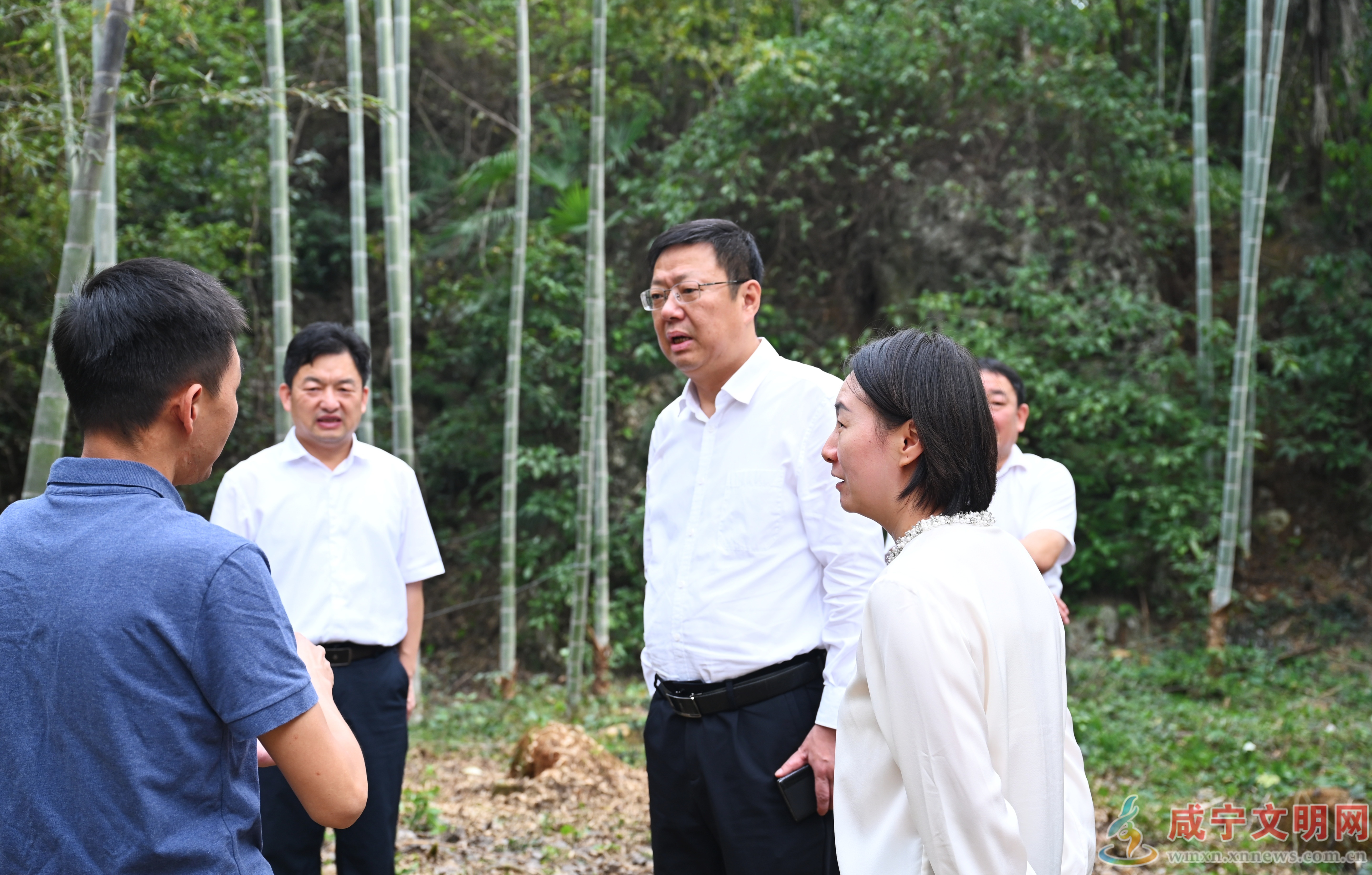 杨军暗访督导溶洞生态环境保护工作 坚持系统治理综合施策 筑牢岩溶生态安全屏障